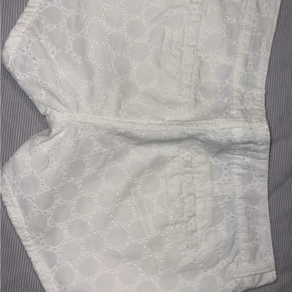 Shorts - Picture 2 of 3